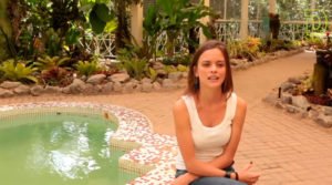 Conversa com uma bióloga. fonte: Youtube.com